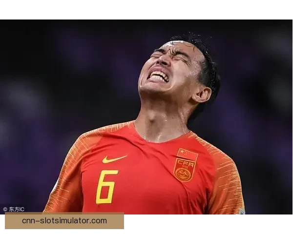 拳击拜合拉木染红越南后卫范理德发文向球迷致歉赛后反思争议动作